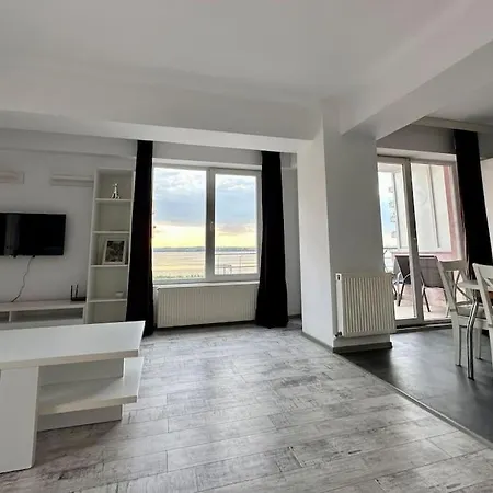 Purple Apartament Summerland Daire *