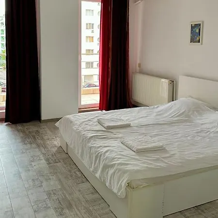 Purple Apartament Summerland Daire